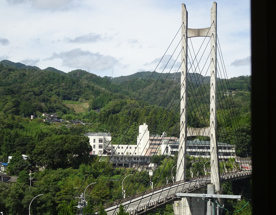 飯田線　温田駅近く、南宮大橋